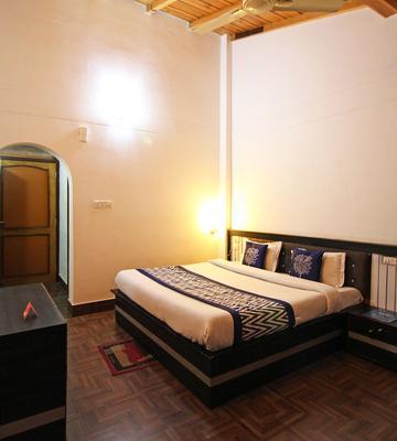 Sapphire Inn Bhīm Tāl Buitenkant foto