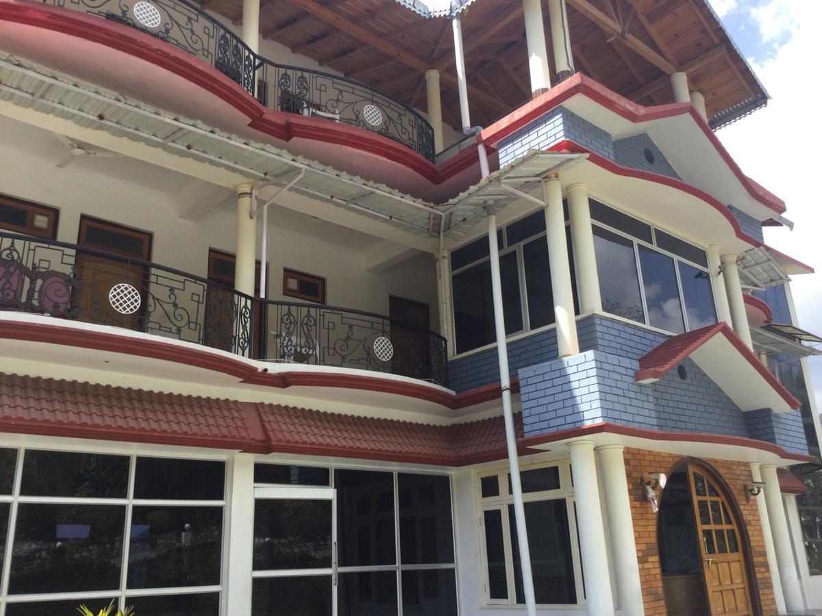Sapphire Inn Bhīm Tāl Buitenkant foto